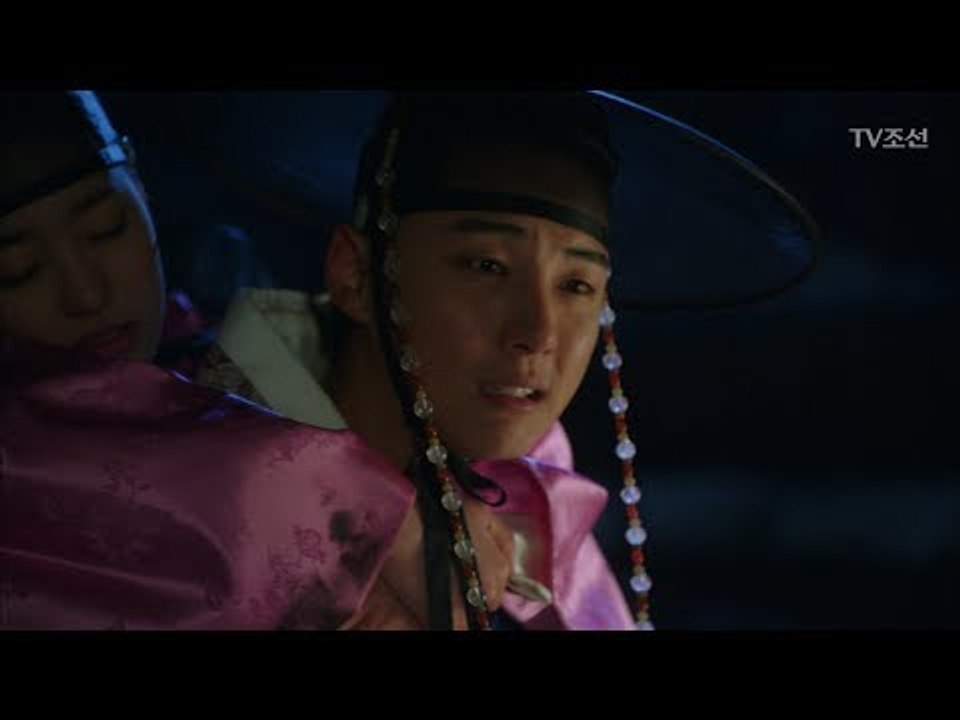 “사내 마음도 모르면서” 윤시윤, 취한 진세연에게 은근한 고백 [대군 – 사랑을 그리...