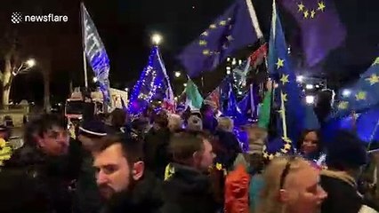 Tensions rise as Brexit protesters gather outside UK parliament