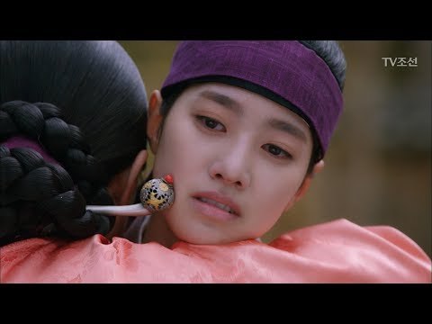 진세연을 껴안고 우는 김미경 “그 기억을 안고 어찌 살려고” [대군 – 사랑을 그리다 13회] 20180414