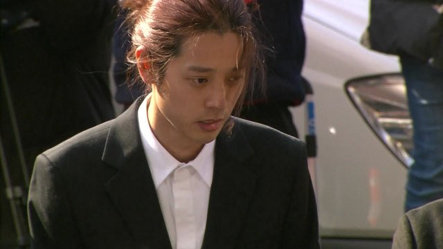 정준영, 경찰 출석…'성관계 몰카' 조사 / YTN