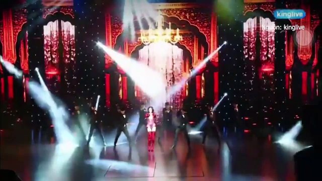 phần trình diễn của Thiều Bảo Trang