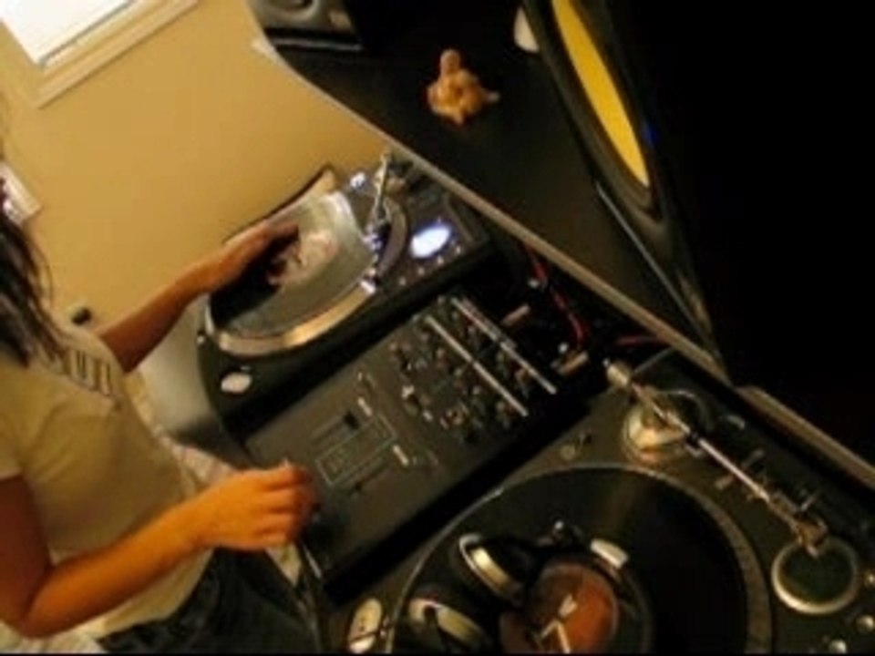 c'est ma meuf faites gaffe