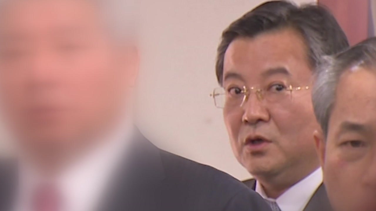 '별장 성 접대 의혹' 김학의 내일 소환 통보...실제 출석은 미지수 / YTN