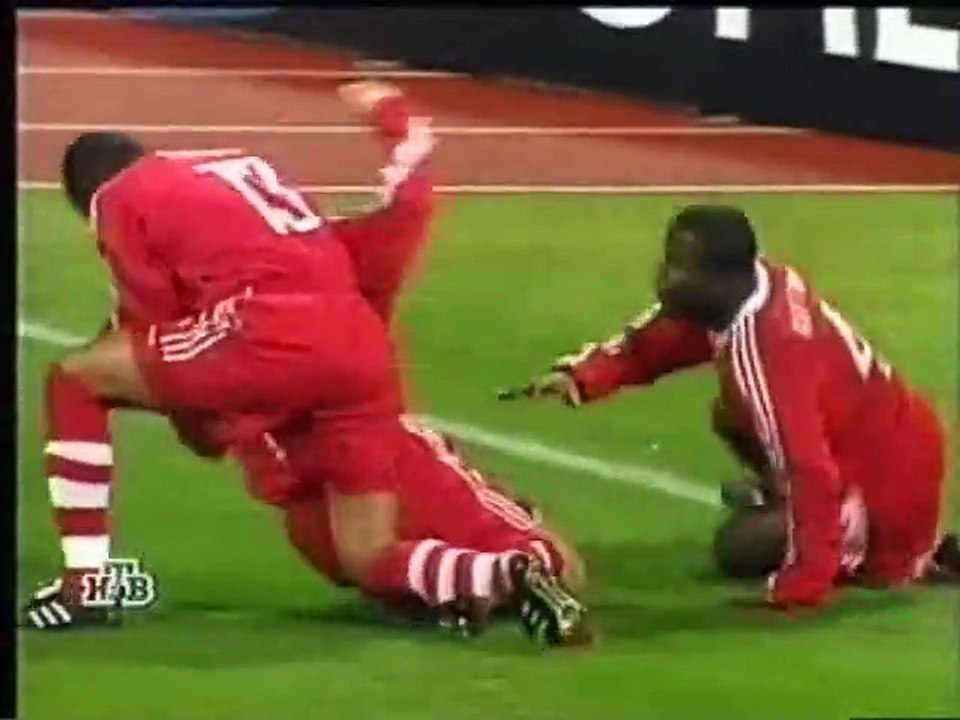Bayern Munich v. Lyon 22.11.2000 Champions League 2000/2001 highlights