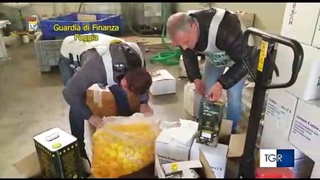 10218155_1200Olio di semi spacciato per extravergine di oliva, maxi sequestro in Puglia. Ecco come fregavano i consumatori