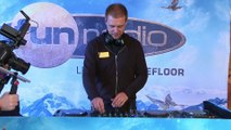 Armin Van Buuren en mix sur Fun Radio - (14/03/2019) Bruno dans la Radio
