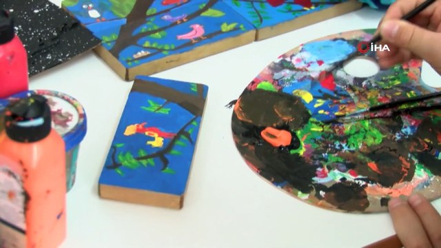 Van Gogh’un ünlü resimlerini erişte, mercimek ve nohut kullanarak kopyalıyorlar