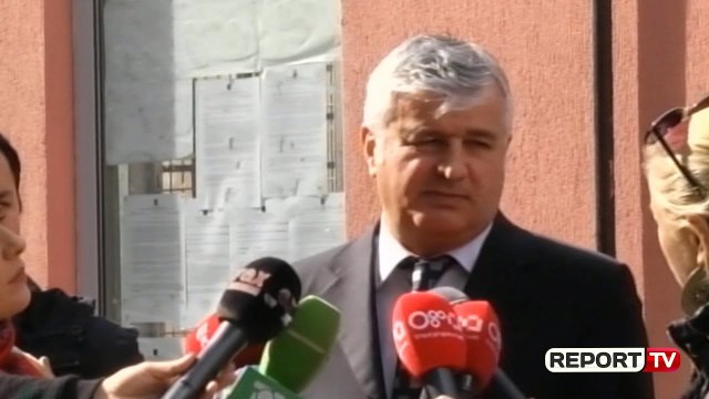 Report TV - Tahiri në Gjykatë/ Avokati: Do kërkojmë pushimin e çështjes, Prokuroria nuk ka prova