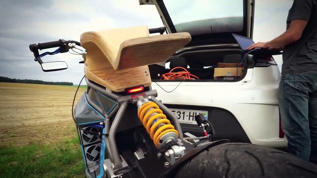 ESSENCE - Moto eléctrica