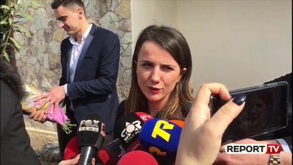 Download Video: Rudina Hajdari krah ambasadorit si qytetare, Soreca - palëve: Bëhuni gati për zgjedhjet lokale