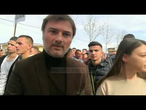 Kryeministri në Roskovec, militantët e PD-së bllokojnë rrugën duke djegur goma - Top Channel Albania
