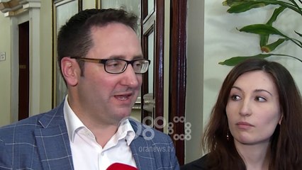 Ora News - Deputeti i Bundestagut: Bëhuni bashkë! Zgjidhja është dialogu, jo bojkoti