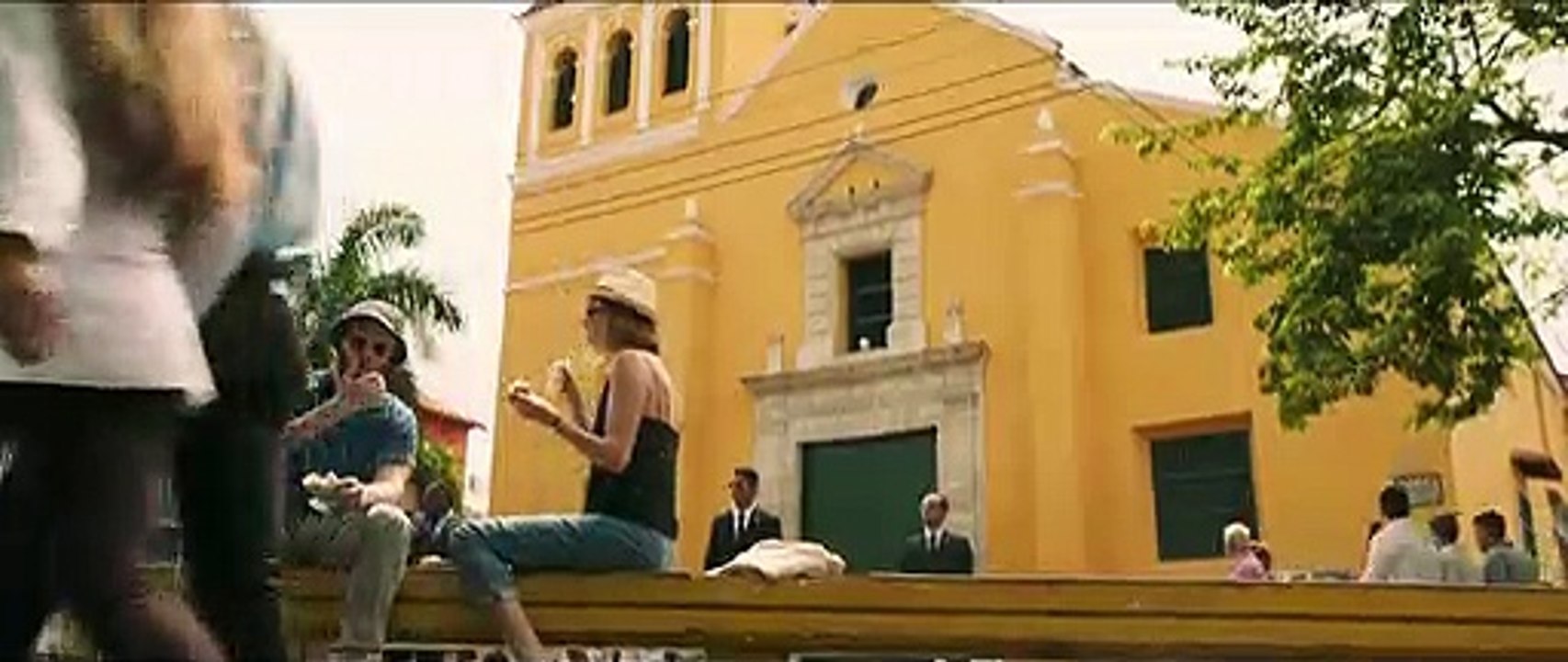 (Long Shot) New Trailer