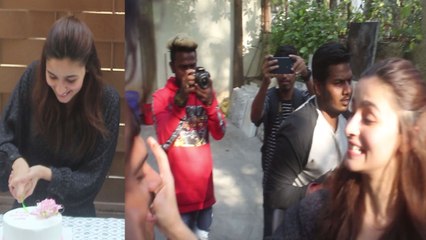 Alia Bhatt Celebrates Birthday like this ;Watch Video | Boldsky