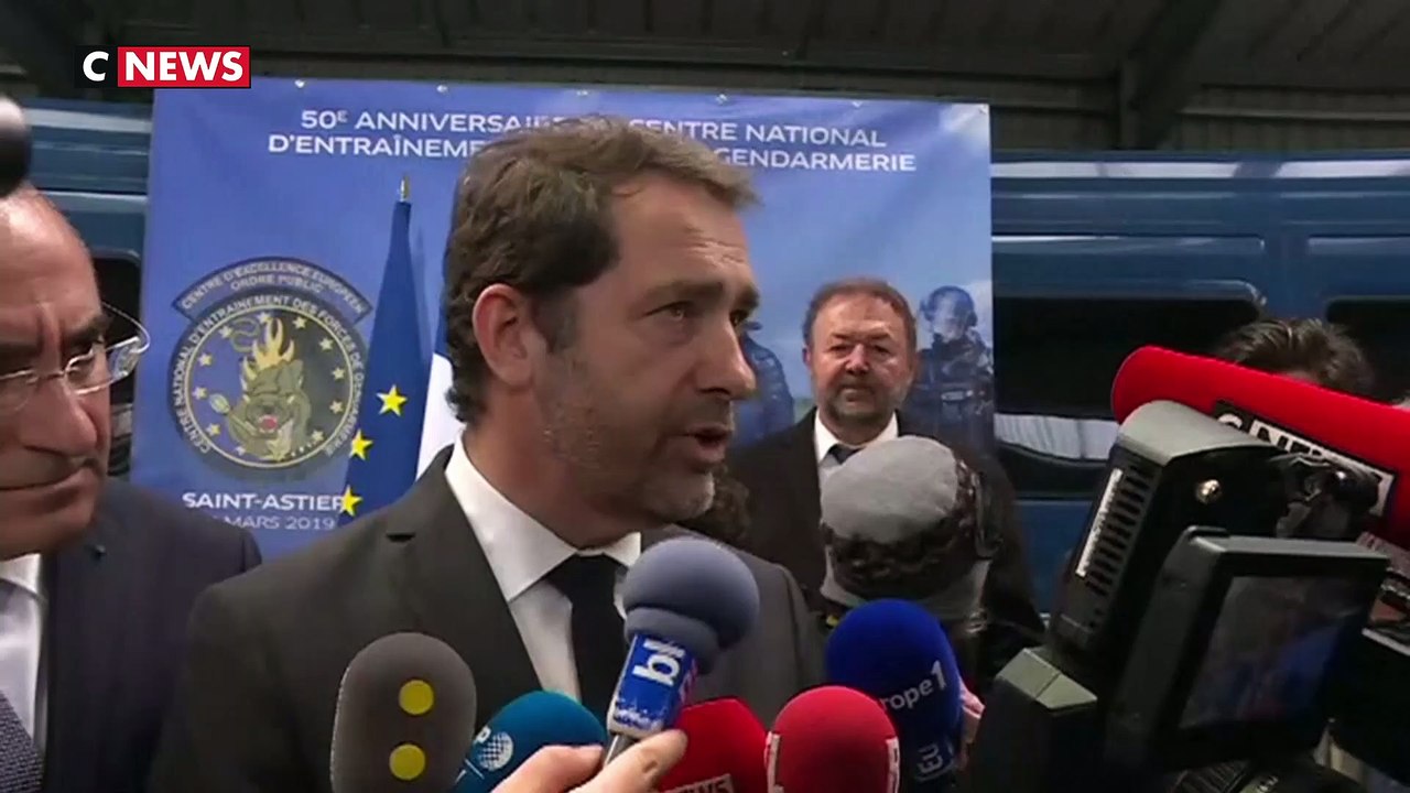 Photos en discothèque : il n'y a «pas de polémique», assure Christophe Castaner