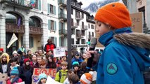 Les jeunes font grève des cours pour donner une leçon climatique à leurs aînés