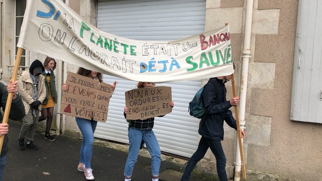 Fontenay-le-Comte. Les lycéens manifestent pour le climat