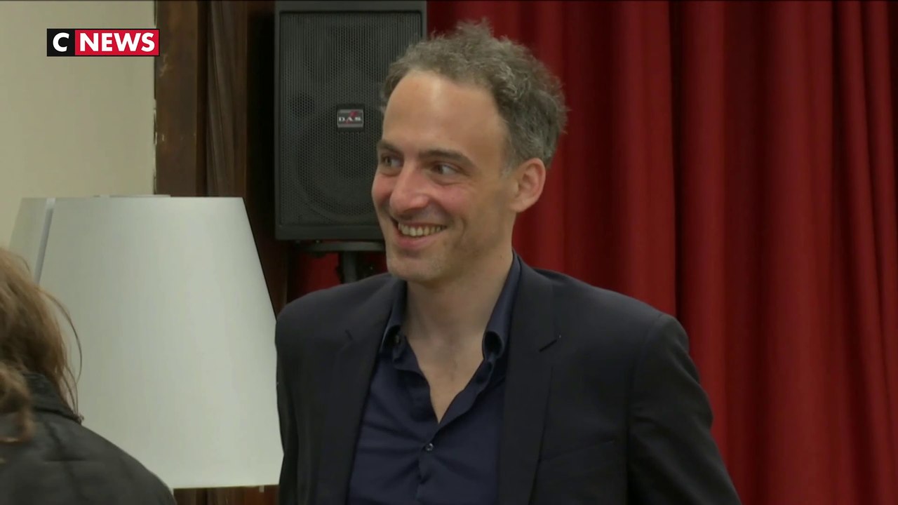 Élections européennes : Raphaël Glucksmann candidat pour prendre la tête d'une liste d'union de la gauche