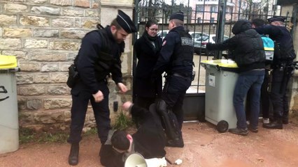 Dijon : ils bloquent la tenue de la conférence d’Aliza Bin-Noun,  ambassadrice d'Israël