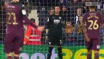 Le malheureux Bersant Celina glisse au moment de tirer son penalty