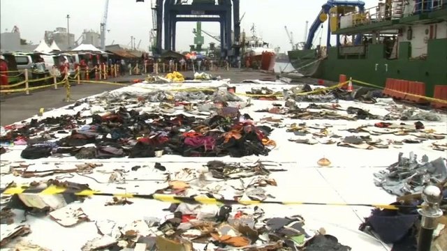 Registos das caixas negras do avião da Ethiopian Airlines analisados em França