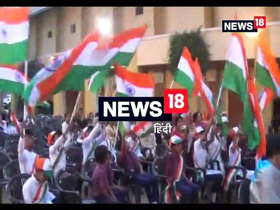 एक शाम शहादत के नाम कार्यक्रम में कलाकारों ने गाए देशभक्ति के तराने