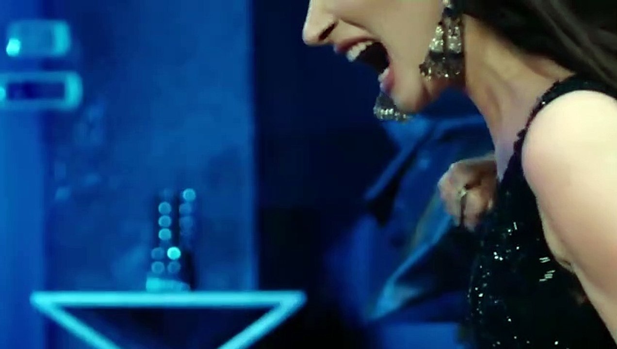 Sıla'nın erkeğe şiddet uyguladığı klibi