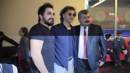 Ünlü Sanatçı Bülent Çolak: "Bir Gün Herkes Sinemayı, Sinema Perdesinde İzleyecek"