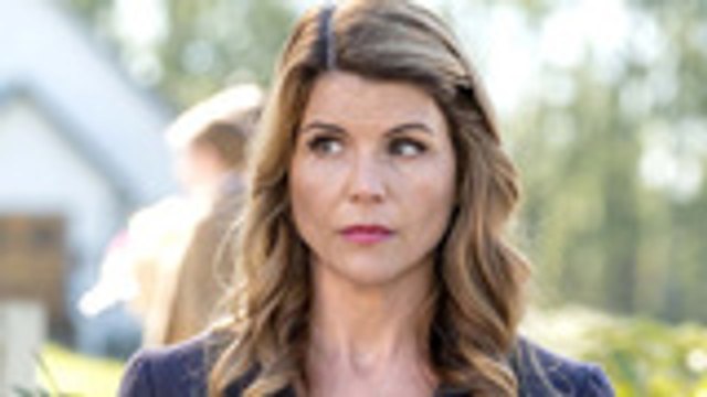 Hallmark Severs Ties With Lori Loughlin After College Admissions Bribery Scandal | THR News