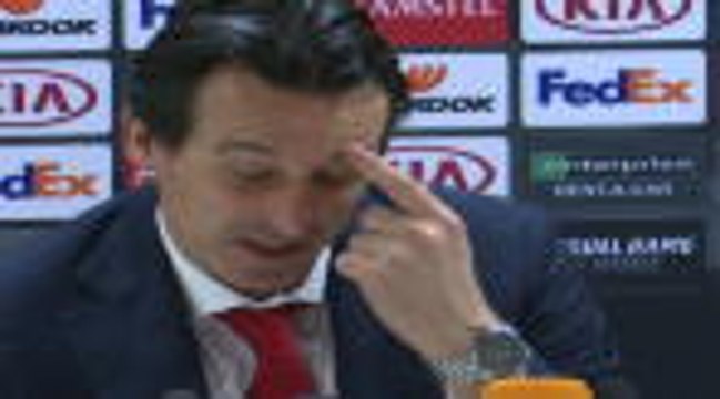 Emery proud of Arsenal players after 'difficult week'