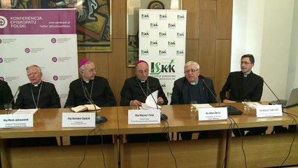 Igreja na Polônia revela casos de pedofilia