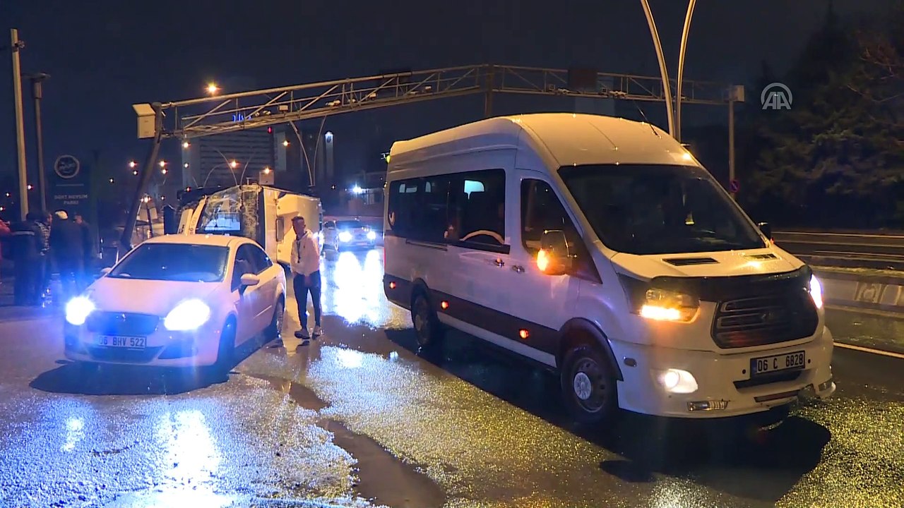 MOBESE direğine çarpan EGO otobüsü devrildi - ANKARA