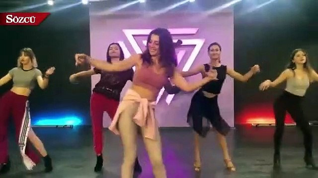 Gökçe Bahadır hem söyleyecek hem dans edecek