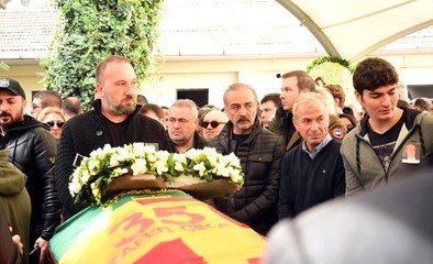 Zafer Çika'nın Cenazesine Katılamayan Seray Sever, Gözyaşlarına Boğuldu