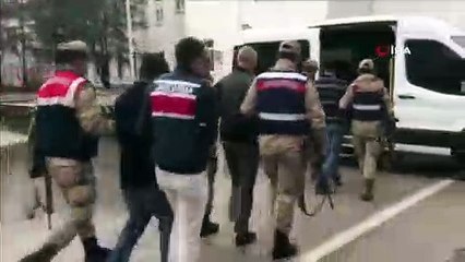 Çocukları para karşılığı terör kamplarına götürüyorlardı, yakalandılar