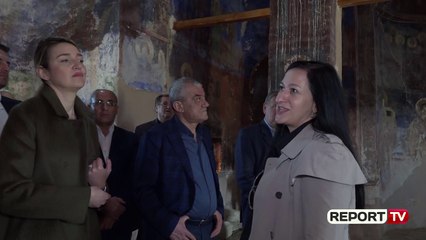 Transformohet kisha me piktura murale të djalit të Onufrit! Kalohet përmes 'rrugës së besimit'