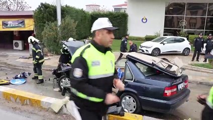 Otomobil bariyere çarptı: 1 yaralı - DENİZLİ