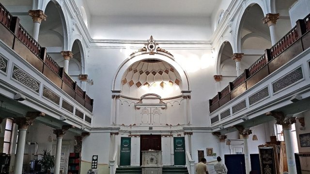 İngiltere,Yeni Zelanda'daki Saldırı Sonrası Önlemlerini Artırdı: Polis, Camilerin Çevresinde Devriye Geziyor