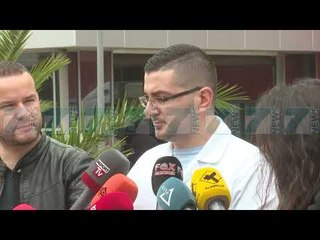 MJEKET SPECIALIZANTE NE QSUT NE PROTESTE - News, Lajme - Kanali 7