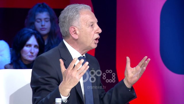 Ora News - Batutat ne studio/ Nesho: Rama nesër e shpall veten mbret. Vasili: Le të shpallet