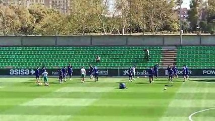 Entrenamiento del Betis para Seguir Preparando el Partido frente al Barça