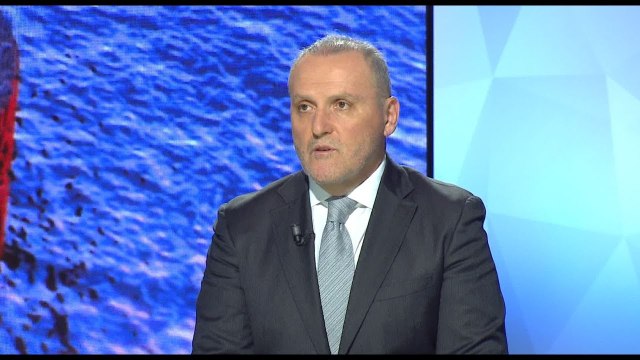 Korrigjimi i kufijve, Surroi: Haradinaj veproi drejt, Thaçi luan rol destruktiv