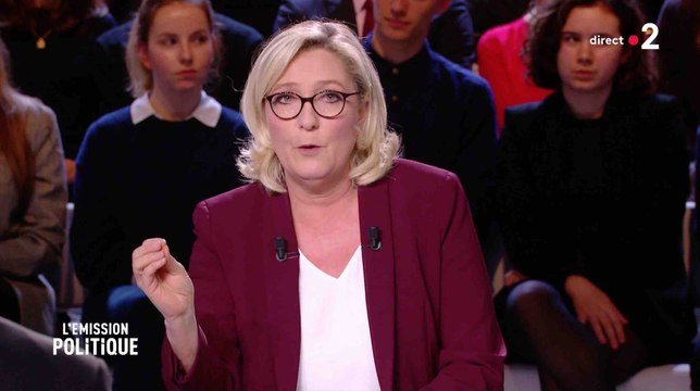 Marine Le Pen s'emmêle les pinceaux sur le SMIC - ZAPPING ACTU DU 15/03/2019