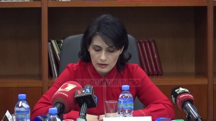 Kryeprokurorja Marku: Mos e shihni vetingun si ndëshkim - Top Channel Albania - News - Lajme