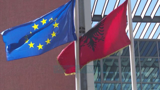 DASH: Luftoni korrupsionin, presioni politik pengon pavarësinë - News, Lajme - Vizion Plus