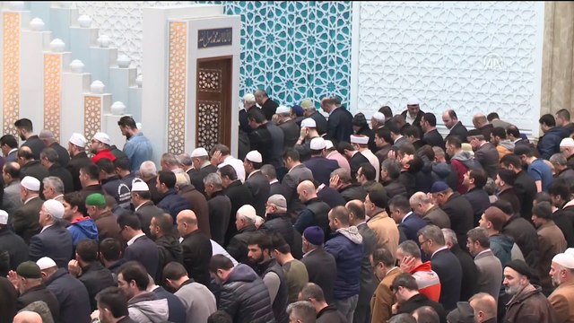 Diyanet İşleri Başkanı Erbaş, Ahmet Hamdi Akseki Camii'de hutbe irad etti (1) - ANKARA