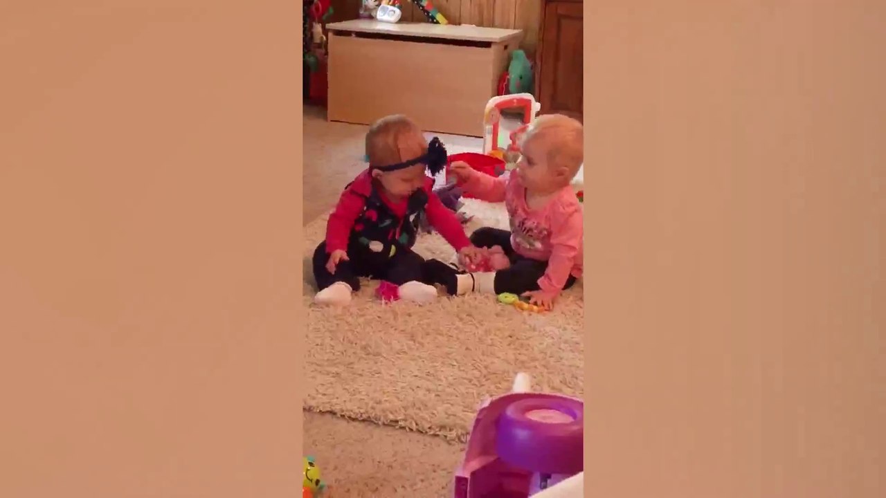 Funny Twins Baby Play Together - Fun And Fails Baby Video 2019 Funny Videos 0600