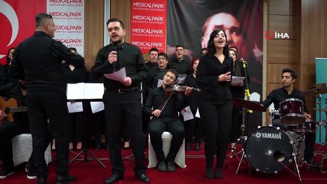 Bu koro başka koro...Doktor, hemşire ve sağlık çalışanlarından oluşan koro ilk konserini Tıp Bayramı'nda verdi