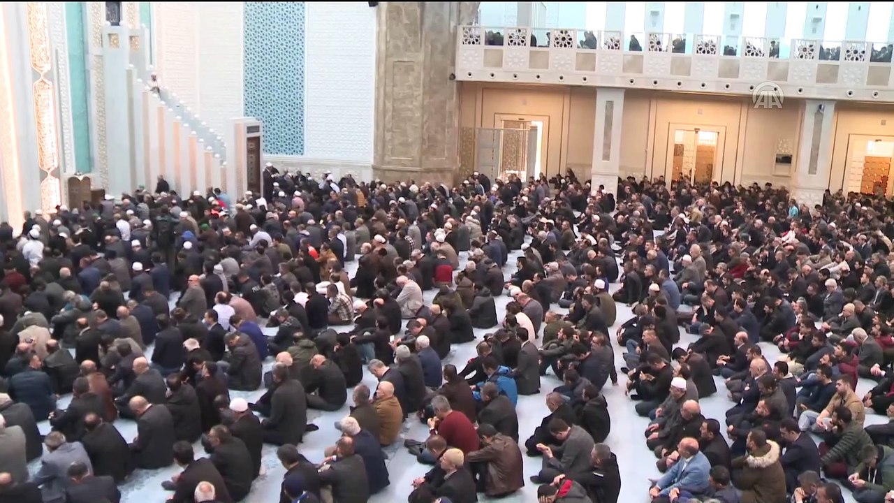 Diyanet İşleri Başkanı Erbaş, Ahmet Hamdi Akseki Camisi'nde hutbe irad etti (2) - ANKARA