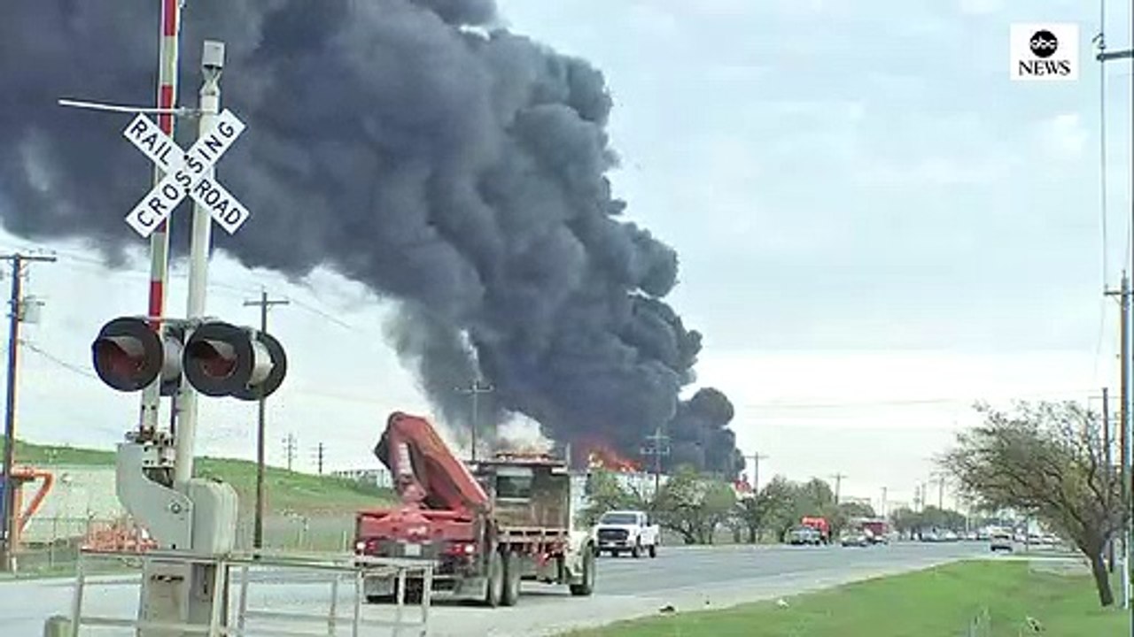 Crews work to control fire at Texas petrochemicals plant